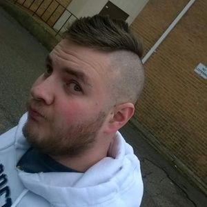 Meet your Posher, Tom so